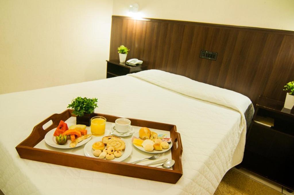 Mediterraneo Park Hotel Três Lagoas Eksteriør billede